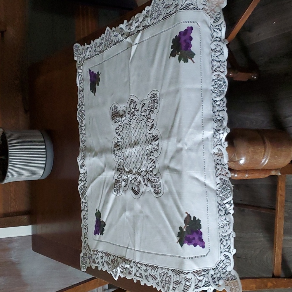 Table doily - Picture 2 of 4